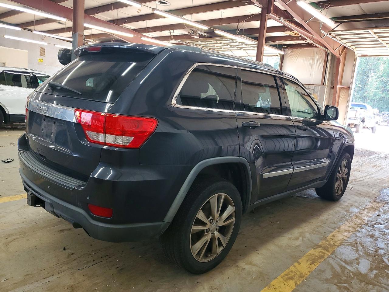 2013 Jeep Grand Cherokee Laredo Угольный vin: 1C4RJFATXDC503295