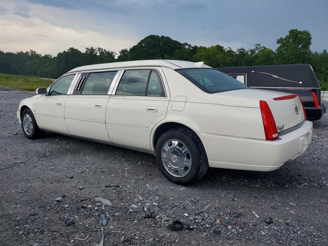 2009 Cadillac Professional Chassis Белый vin: 1GEEK90Y49U550065