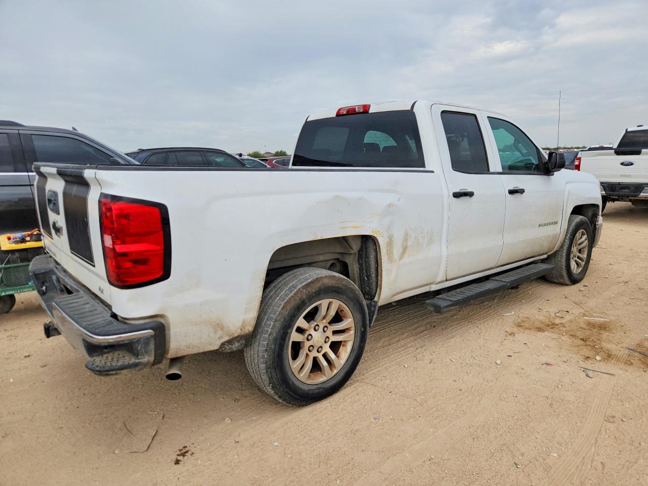 2014 Chevrolet Silverado C1500 Lt White vin: 1GCRCRECXEZ346923