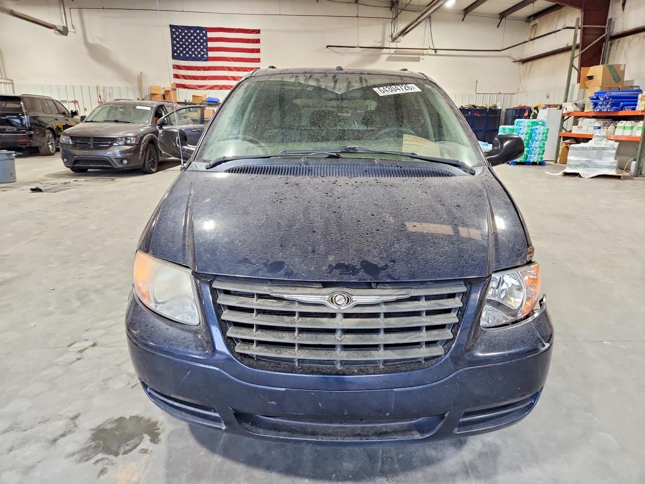 2007 Chrysler Town & Country Lx Blue vin: 1A4GJ45R57B248263