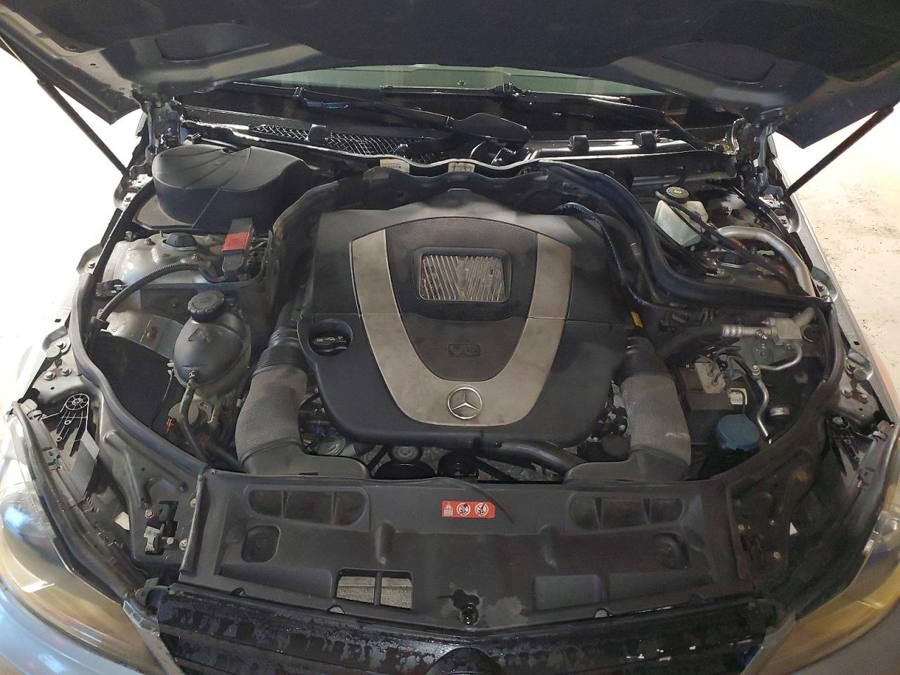 2012 Mercedes-benz C 300 4matic Gray vin: WDDGF8BB5CF908798