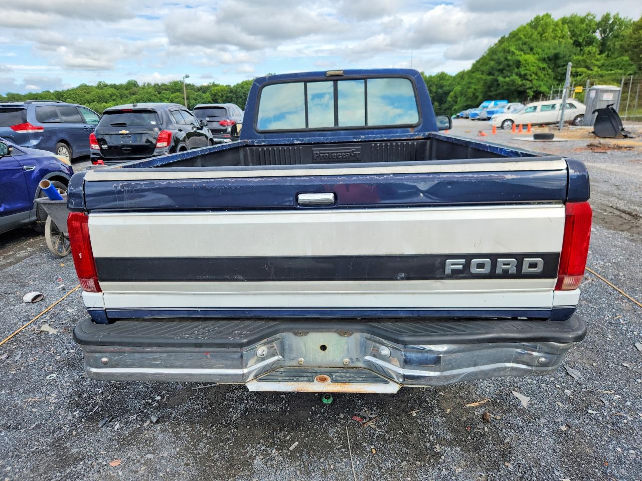 1993 Ford F150 Blue vin: 1FTDF15N3PLA47090