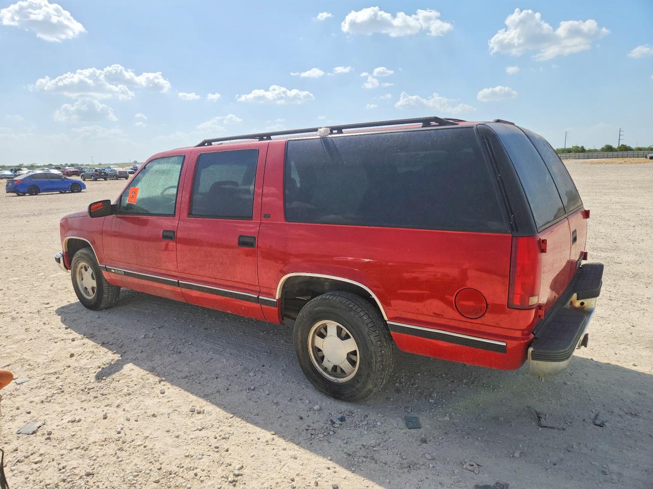 1999 Chevrolet Suburban C1500 Красный vin: 3GNEC16R8XG116455