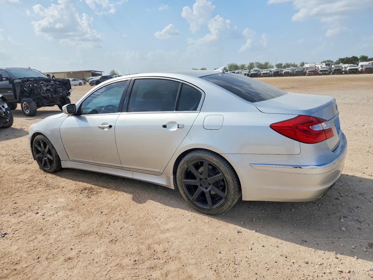 2013 Hyundai Genesis 3.8l Silver vin: KMHGC4DD4DU243086