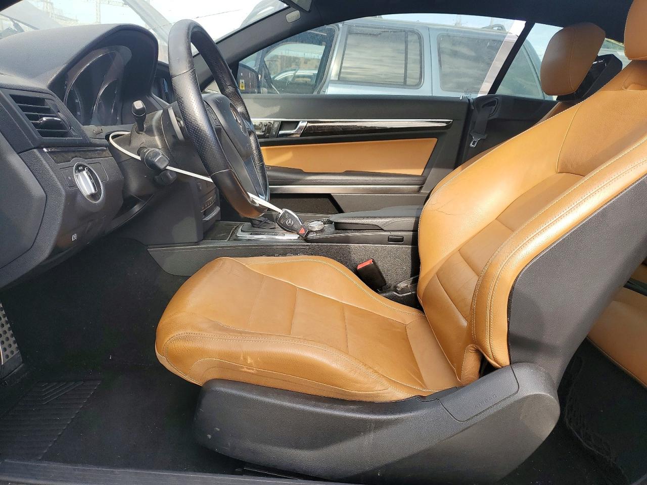 2012 Mercedes-benz E 350 Черный vin: WDDKJ5KBXCF162243