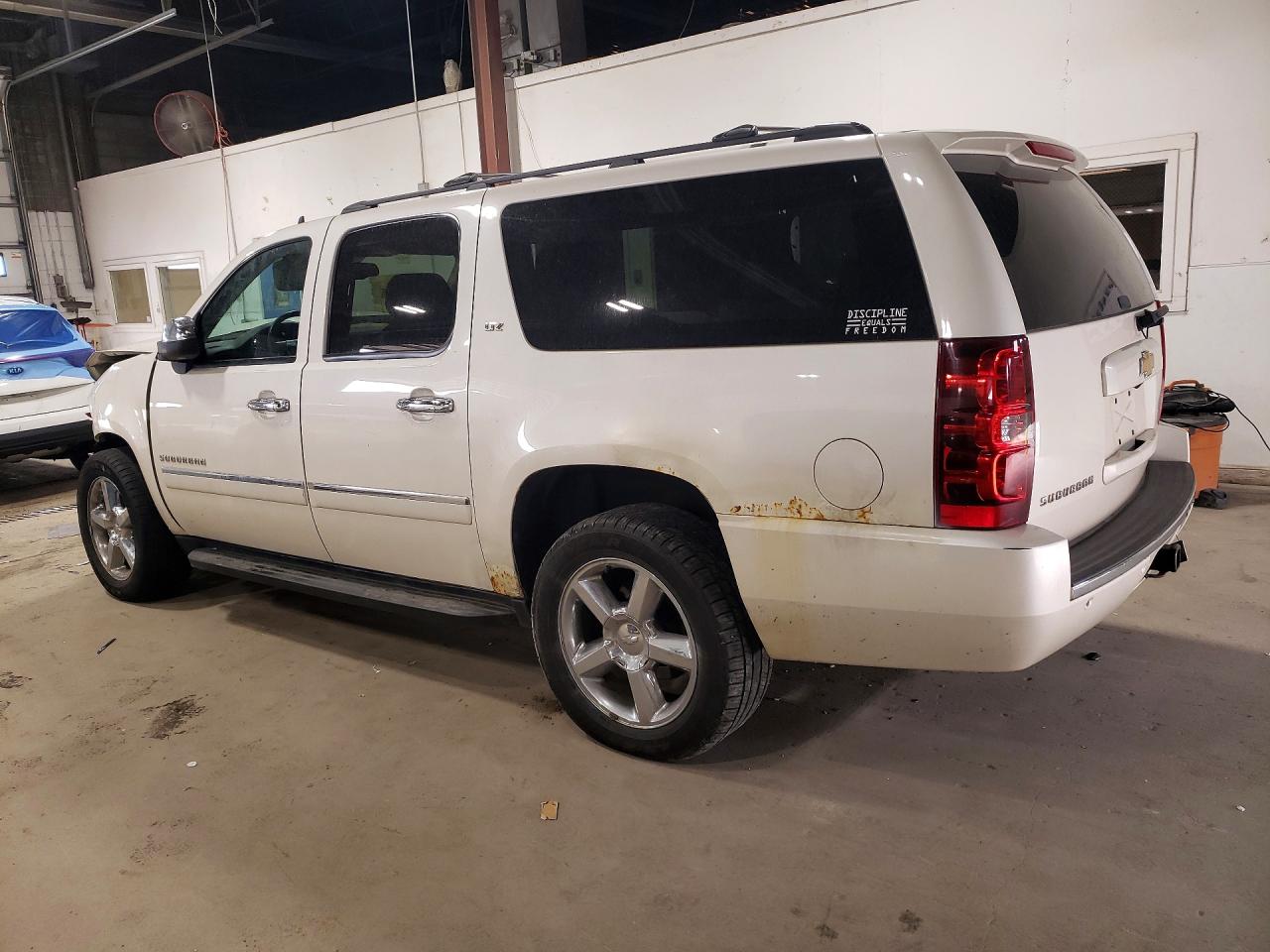 2014 Chevrolet Suburban K1500 Ltz White vin: 1GNSKKE75ER108497