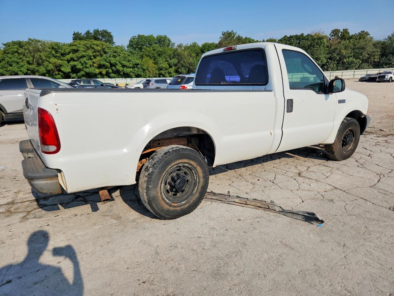 2004 Ford F250 Super Duty White vin: 1FTNF20L04EC25800