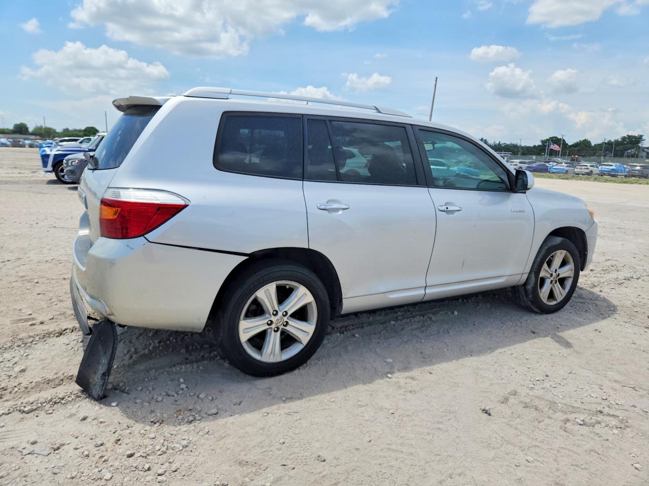 2010 Toyota Highlander Limited Silver vin: 5TDYK3EH2AS015885