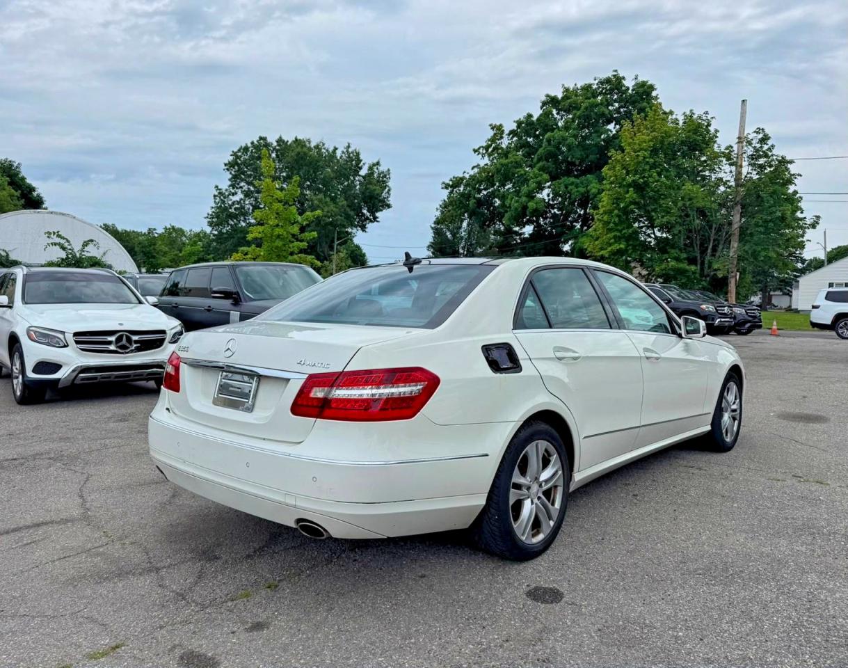 2011 Mercedes-benz E 350 4matic White vin: WDDHF8HB7BA349889