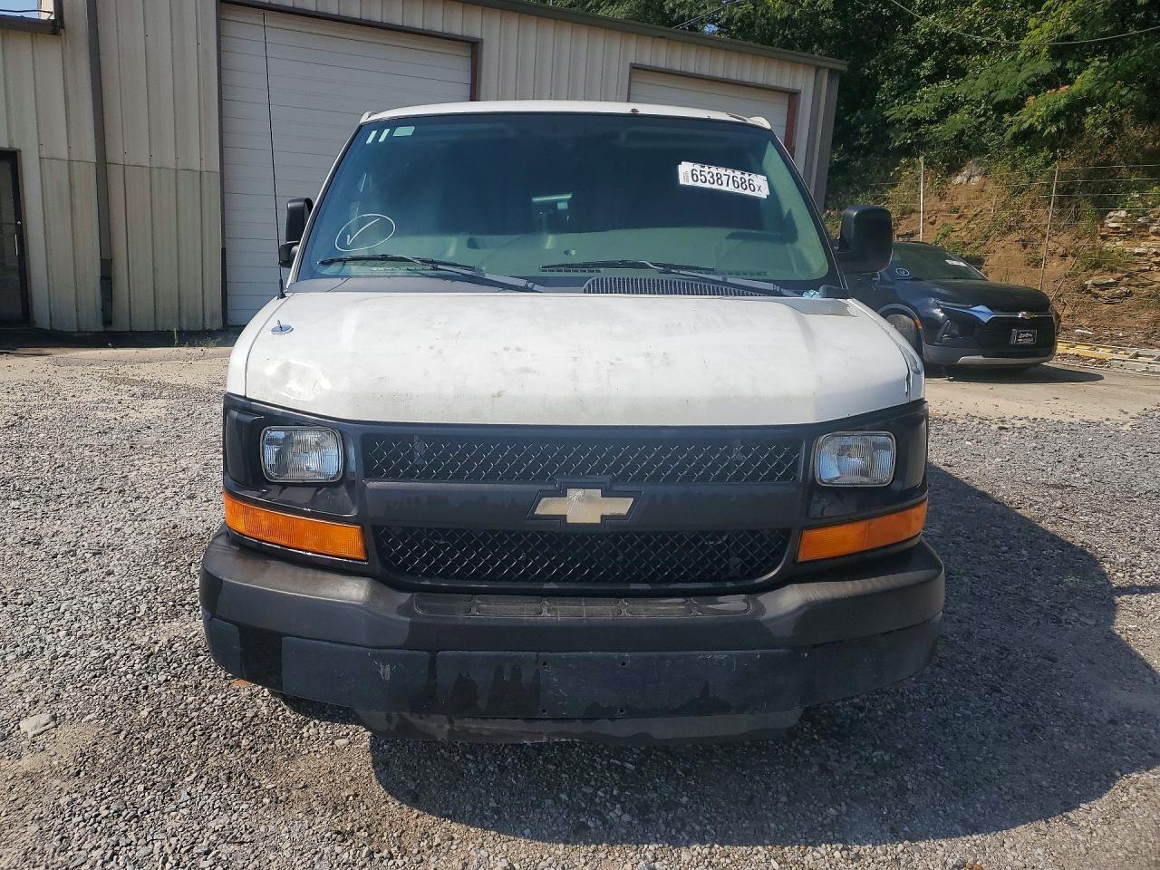 2012 Chevrolet Express G2500 White vin: 1GCWGGCA4C1156737