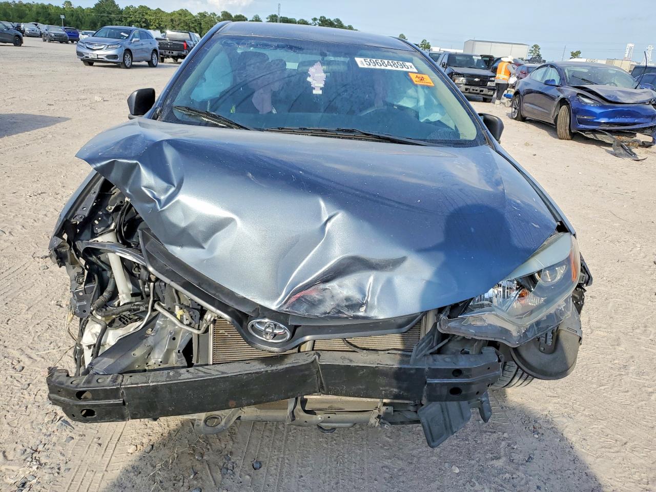 2014 Toyota Corolla Le Blue vin: 2T1BURHE5EC168750