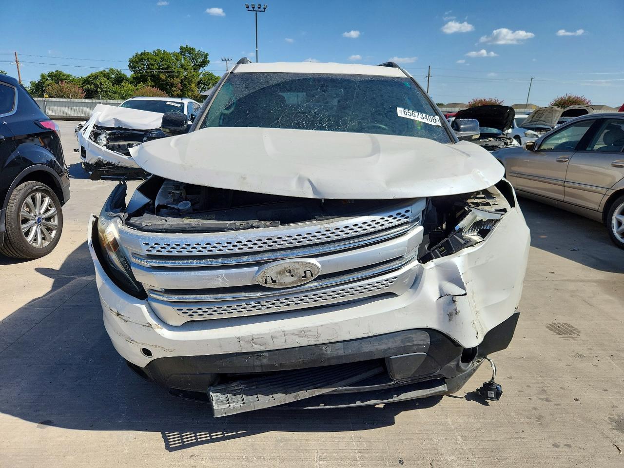 2011 Ford Explorer Xlt Белый vin: 1FMHK8D82BGA46172