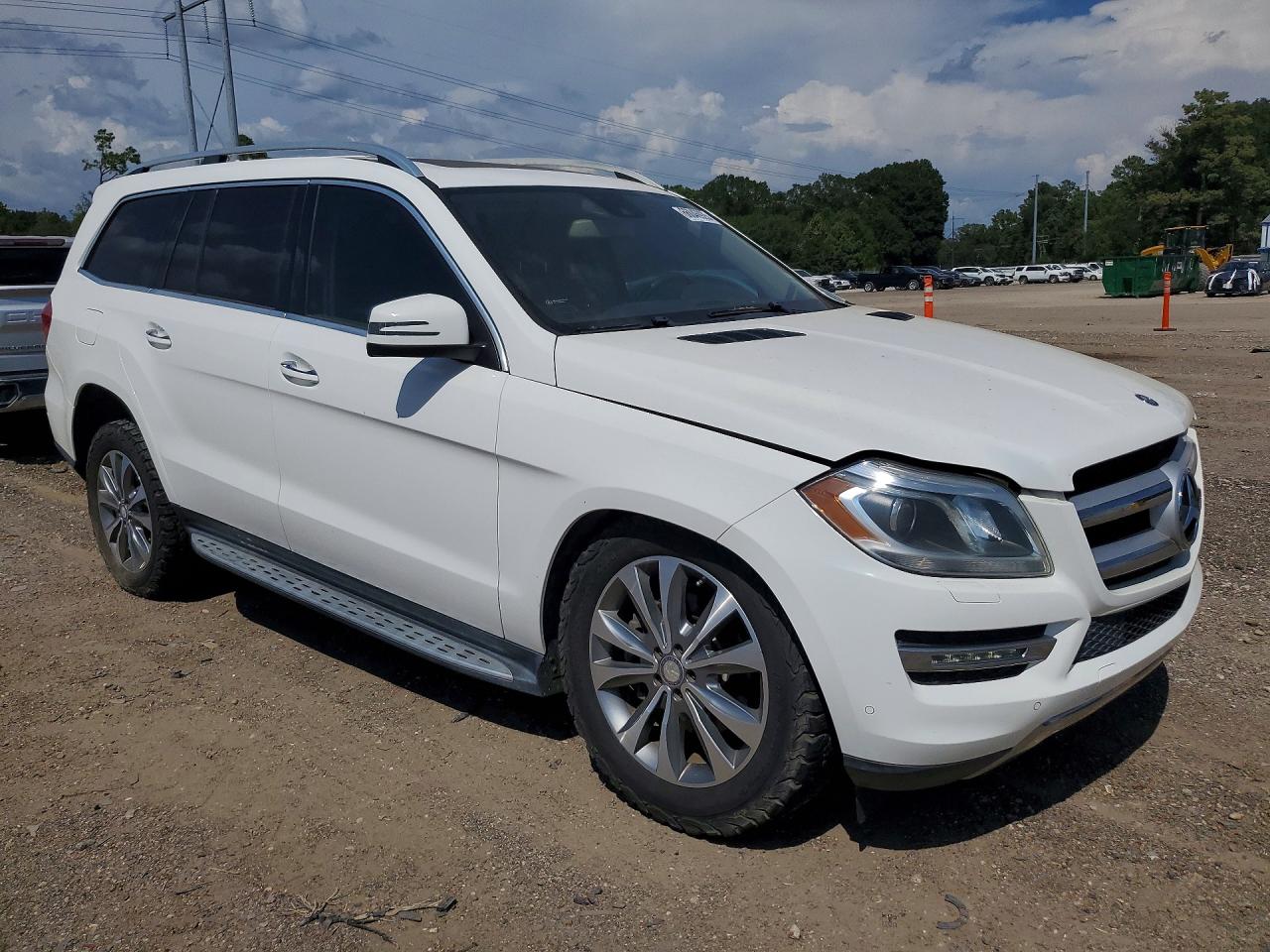 2014 Mercedes-benz Gl 450 4matic White vin: 4JGDF7CE9EA332273