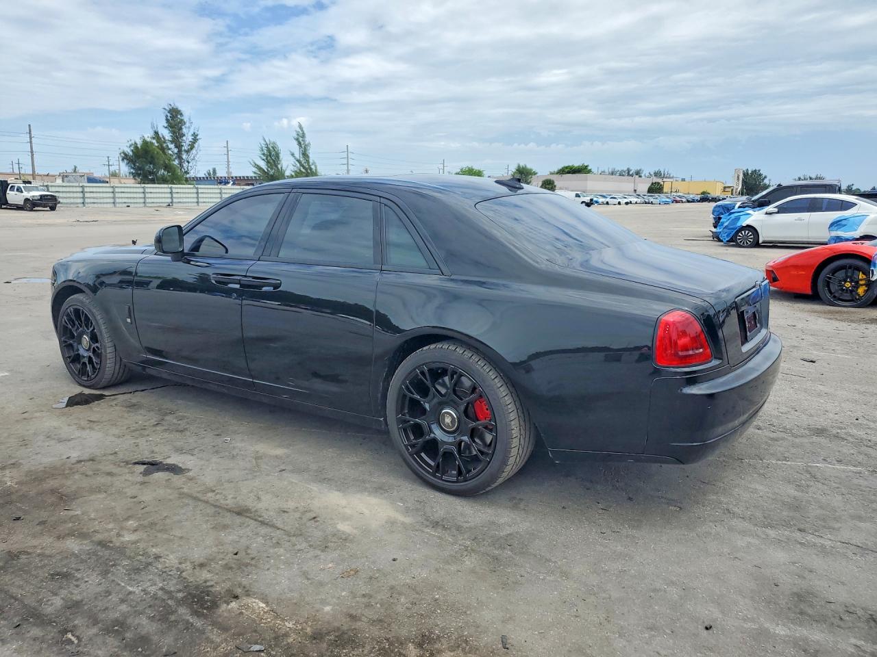 2010 Rolls-royce Ghost Черный vin: SCA664S55AUX48611