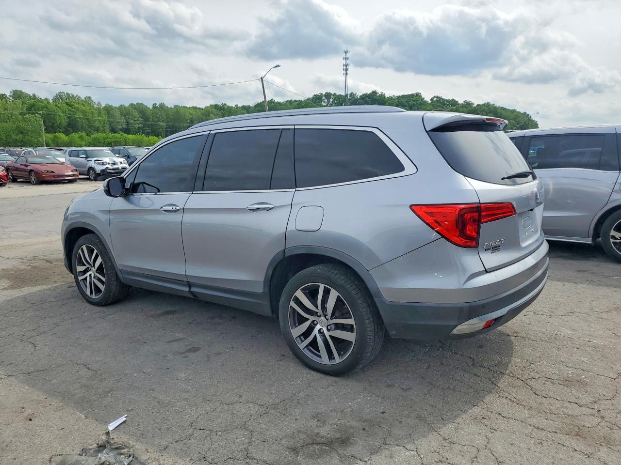 2016 Honda Pilot Touring Серебряный vin: 5FNYF6H98GB014733