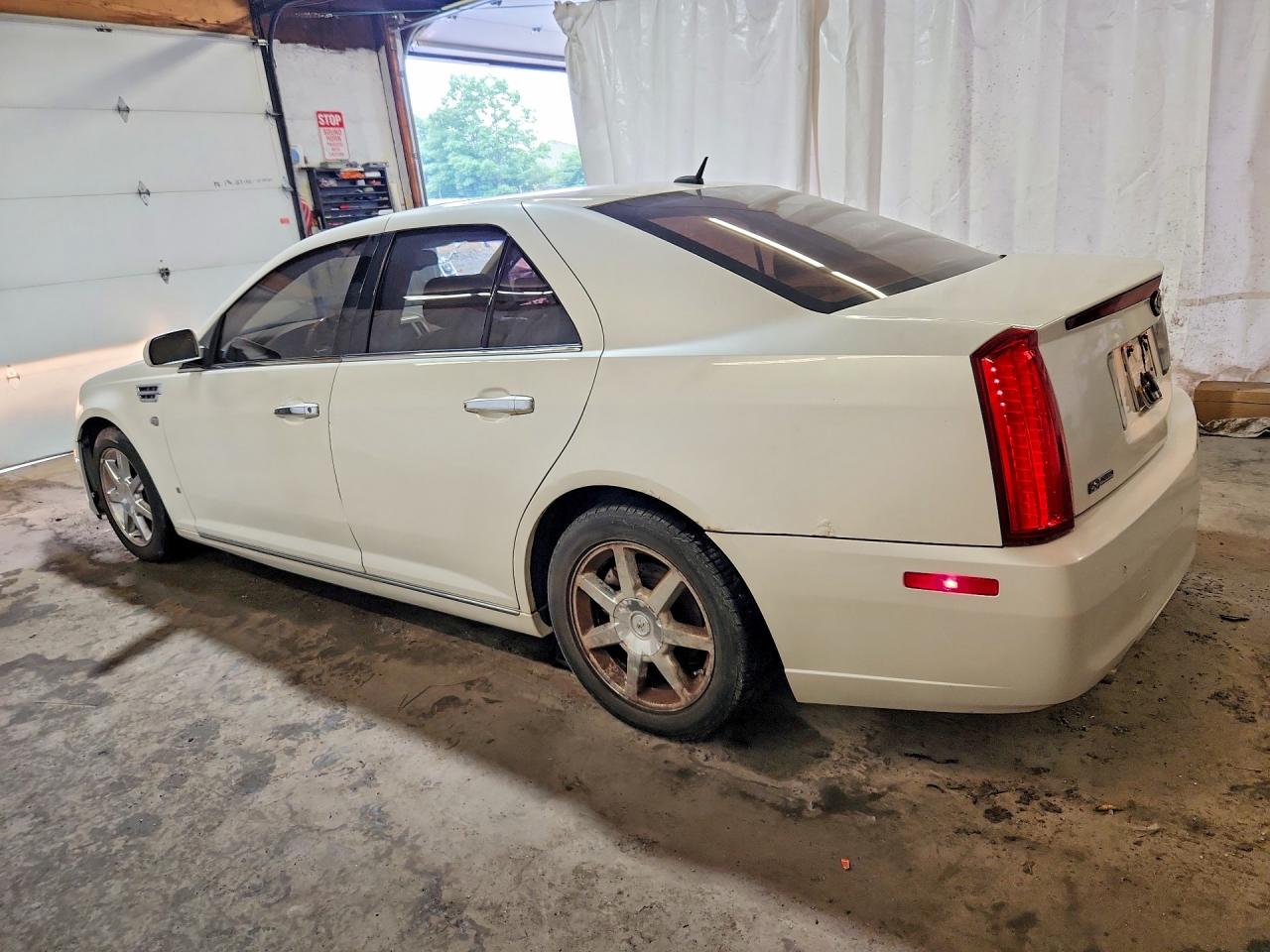 2008 Cadillac Sts White vin: 1G6DZ67A080132375