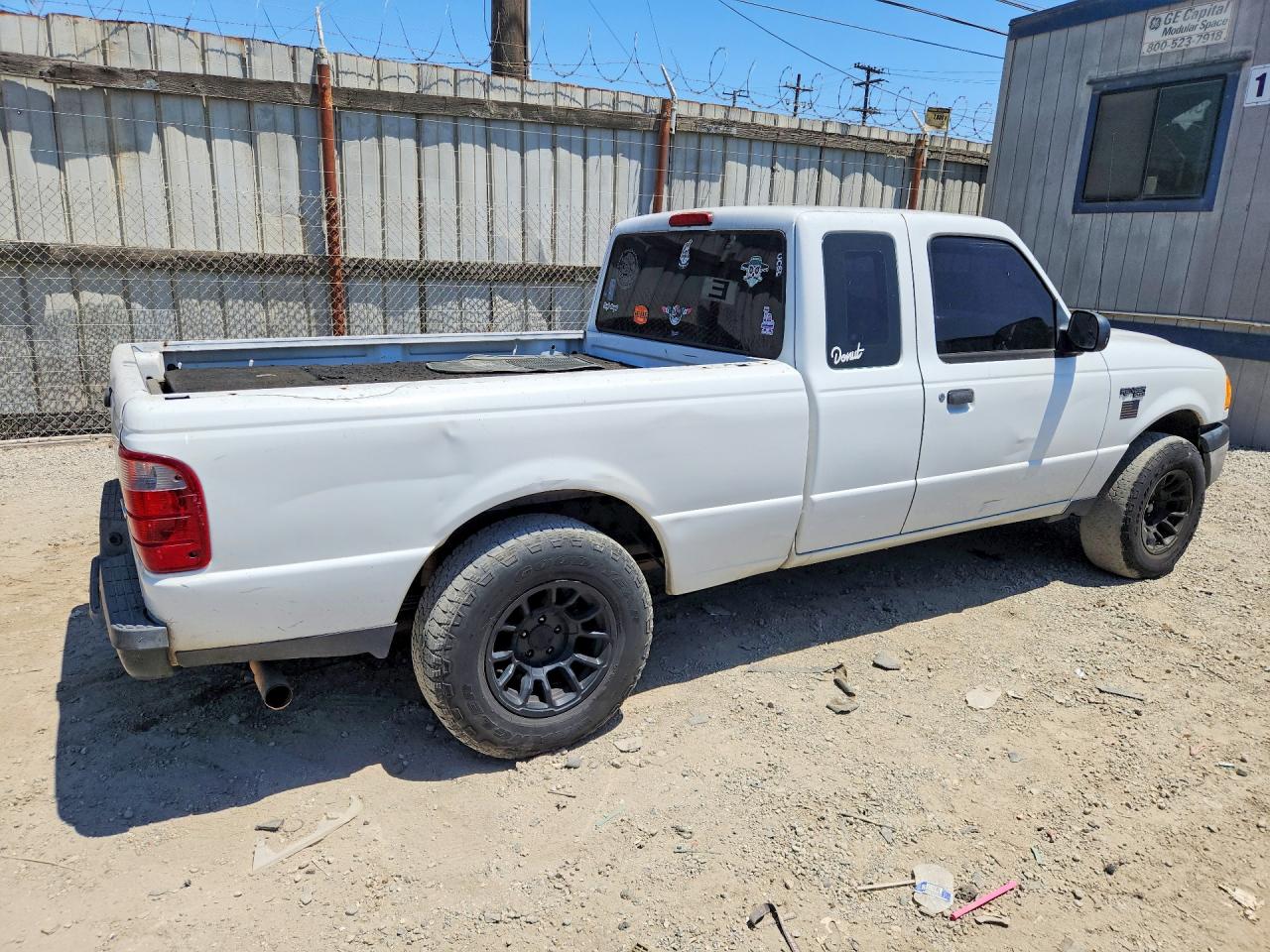 2005 Ford Ranger Super Cab White vin: 1FTYR44U65PA99726