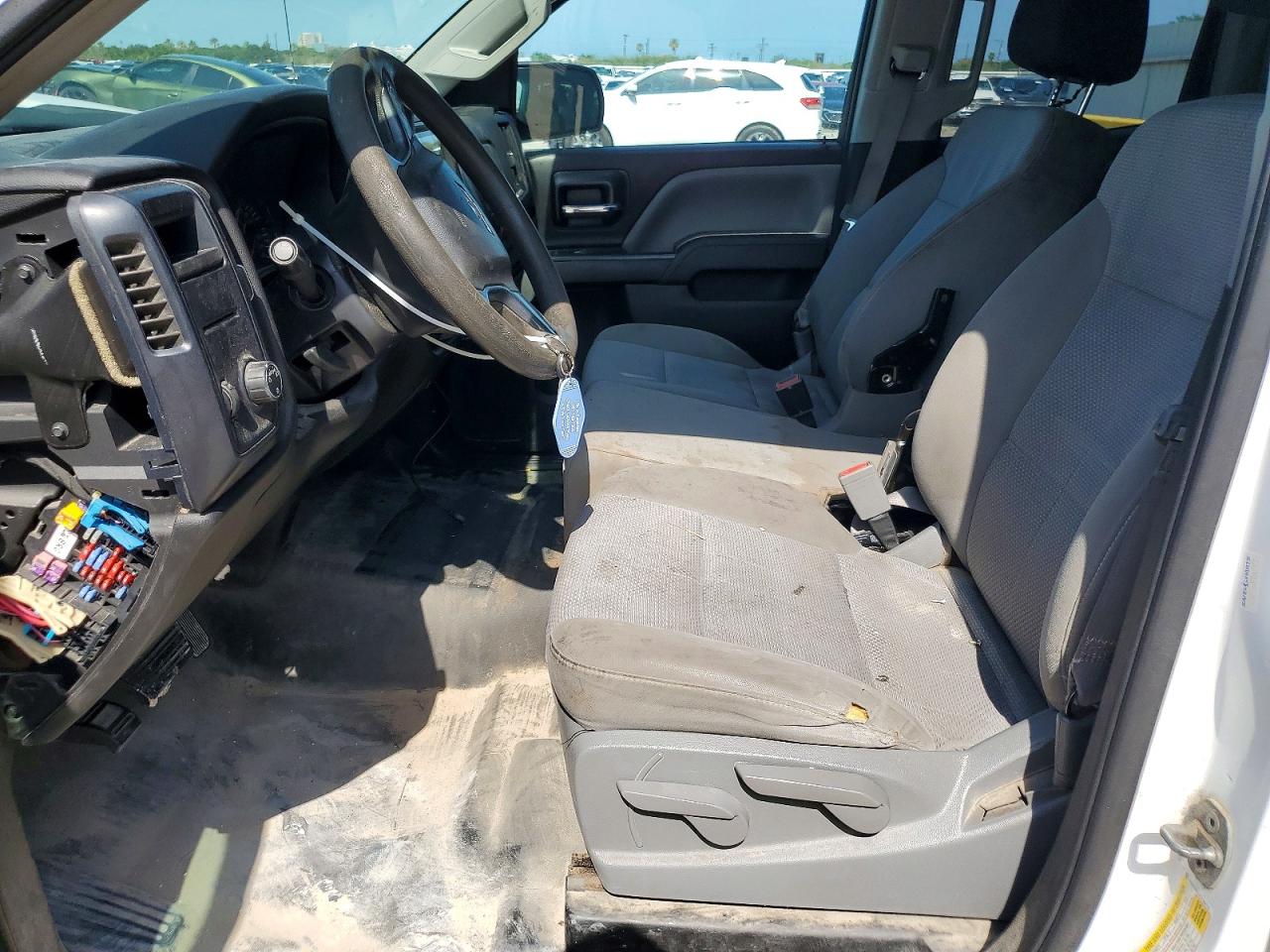 2015 Chevrolet Silverado C1500 Белый vin: 1GCRCPEC1FZ182712