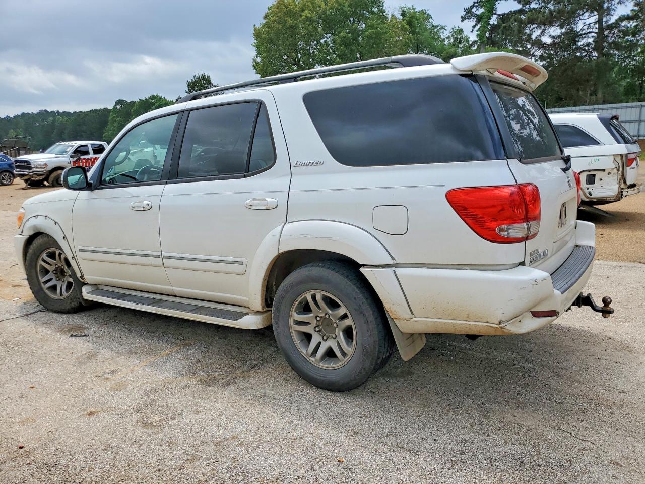 2007 Toyota Sequoia Limited White vin: 5TDZT38A67S292192
