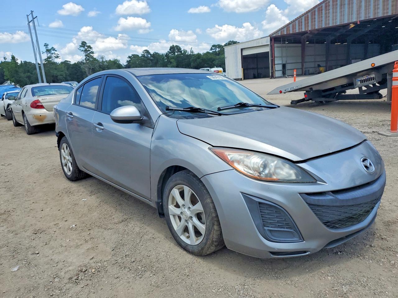2011 Mazda 3 I Silver vin: JM1BL1VF6B1358168
