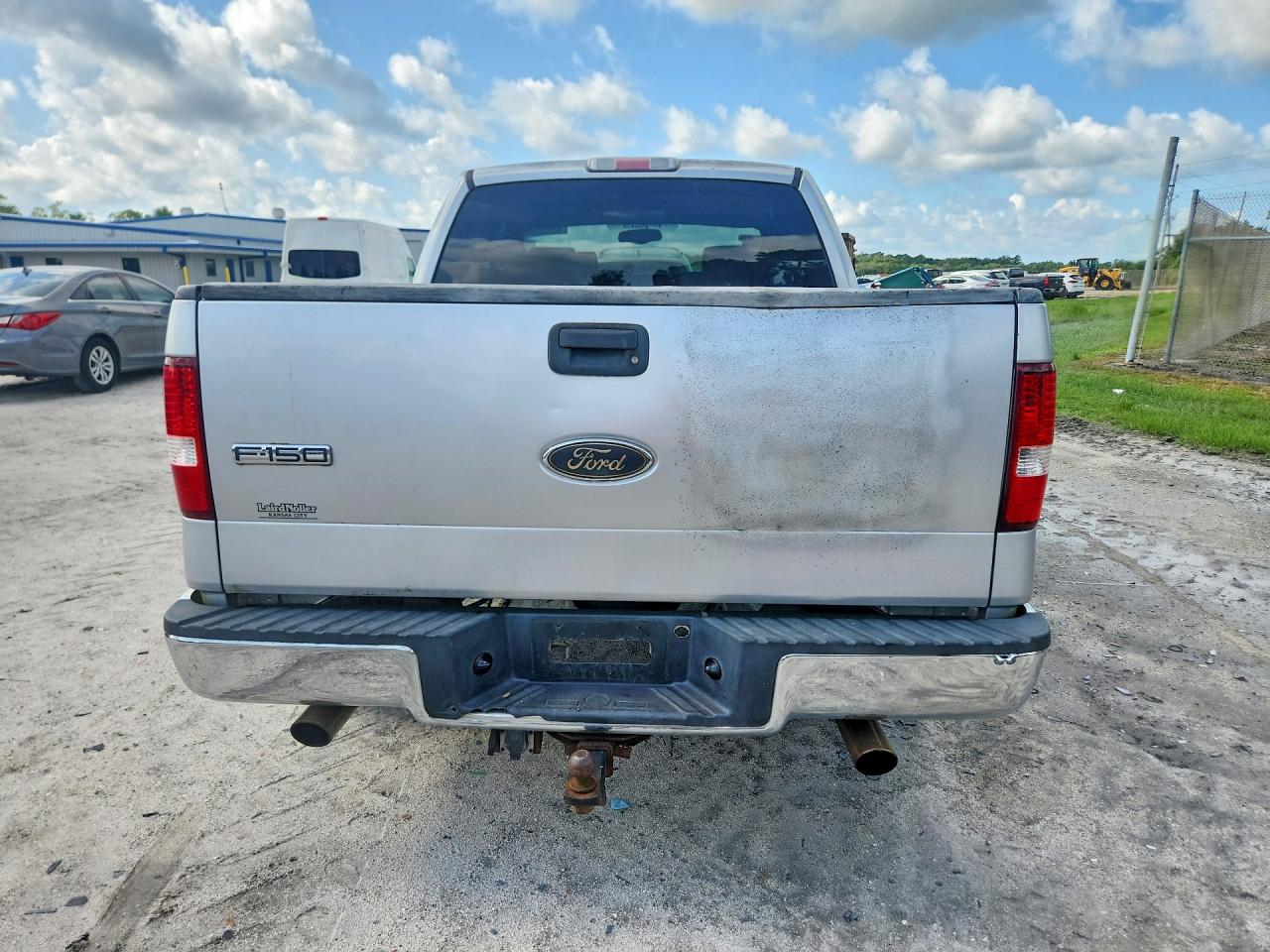 2004 Ford F150 Silver vin: 1FTRX12514FA26885