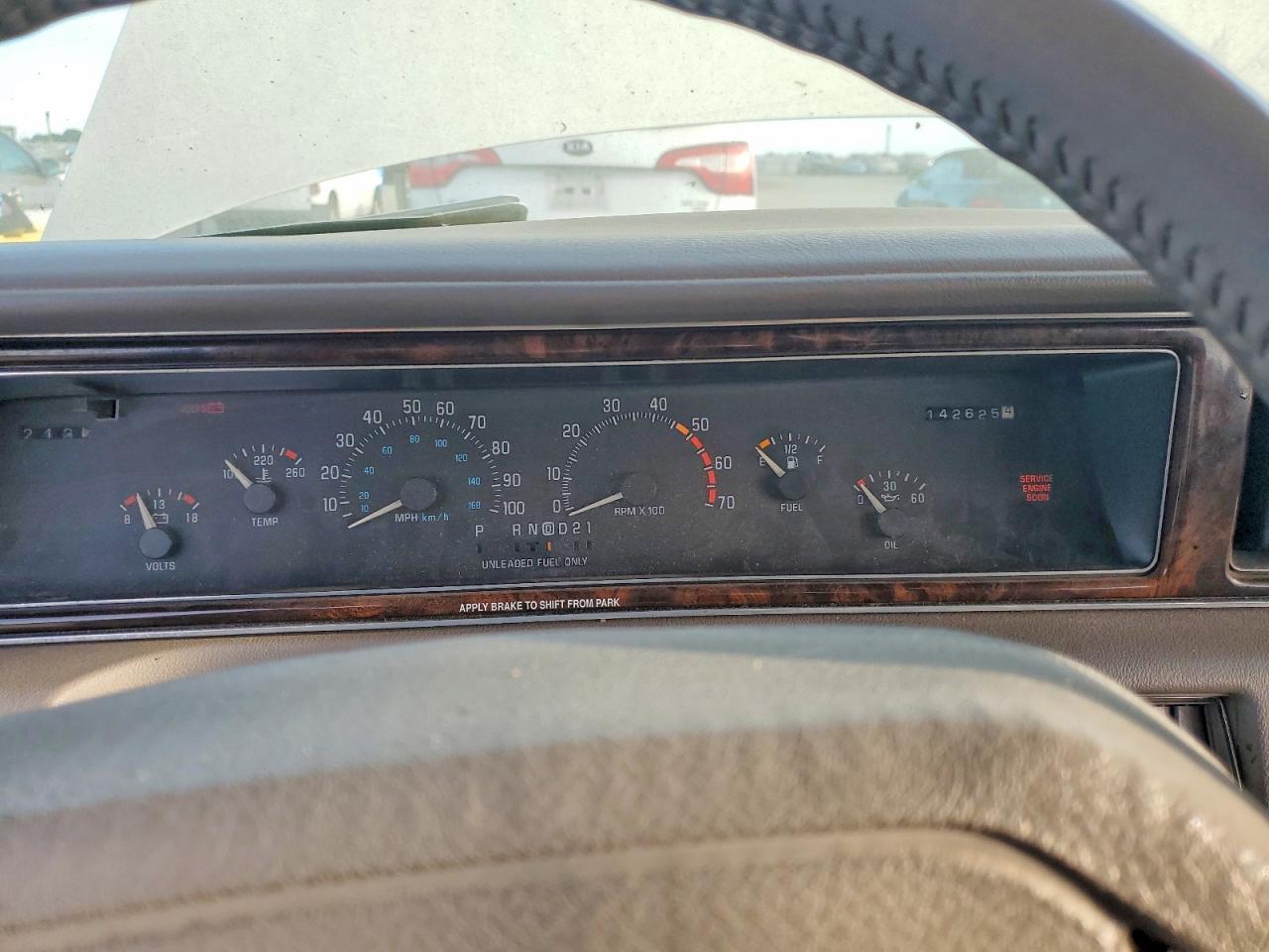 1992 Buick Roadmaster Limited White vin: 1G4BT5377NR458560
