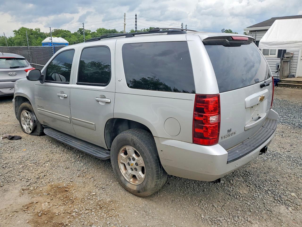 2010 Chevrolet Tahoe K1500 Lt Серебряный vin: 1GNUKBE05AR127167