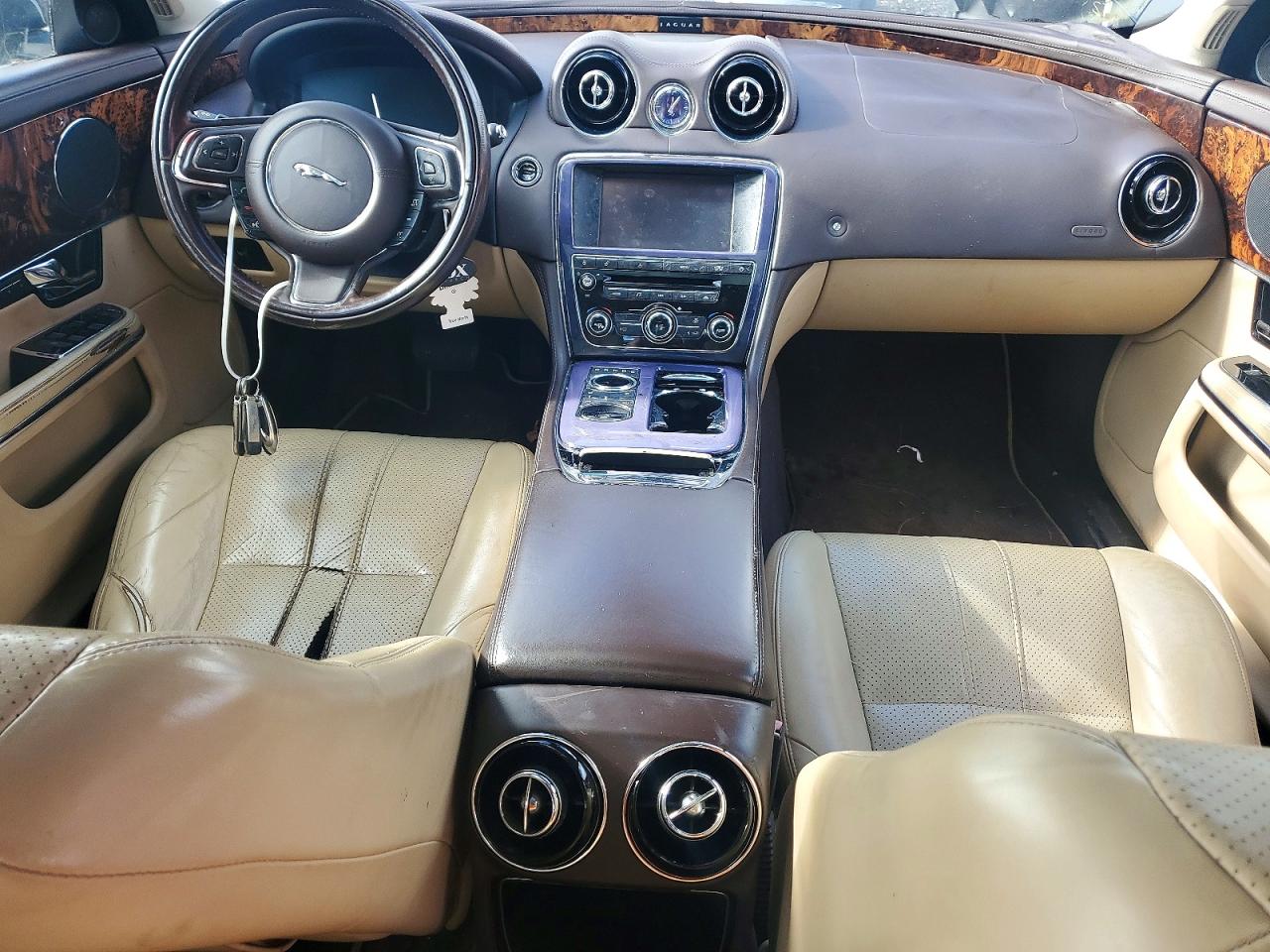 2011 Jaguar Xj Blue vin: SAJWA1CBXBLV12720