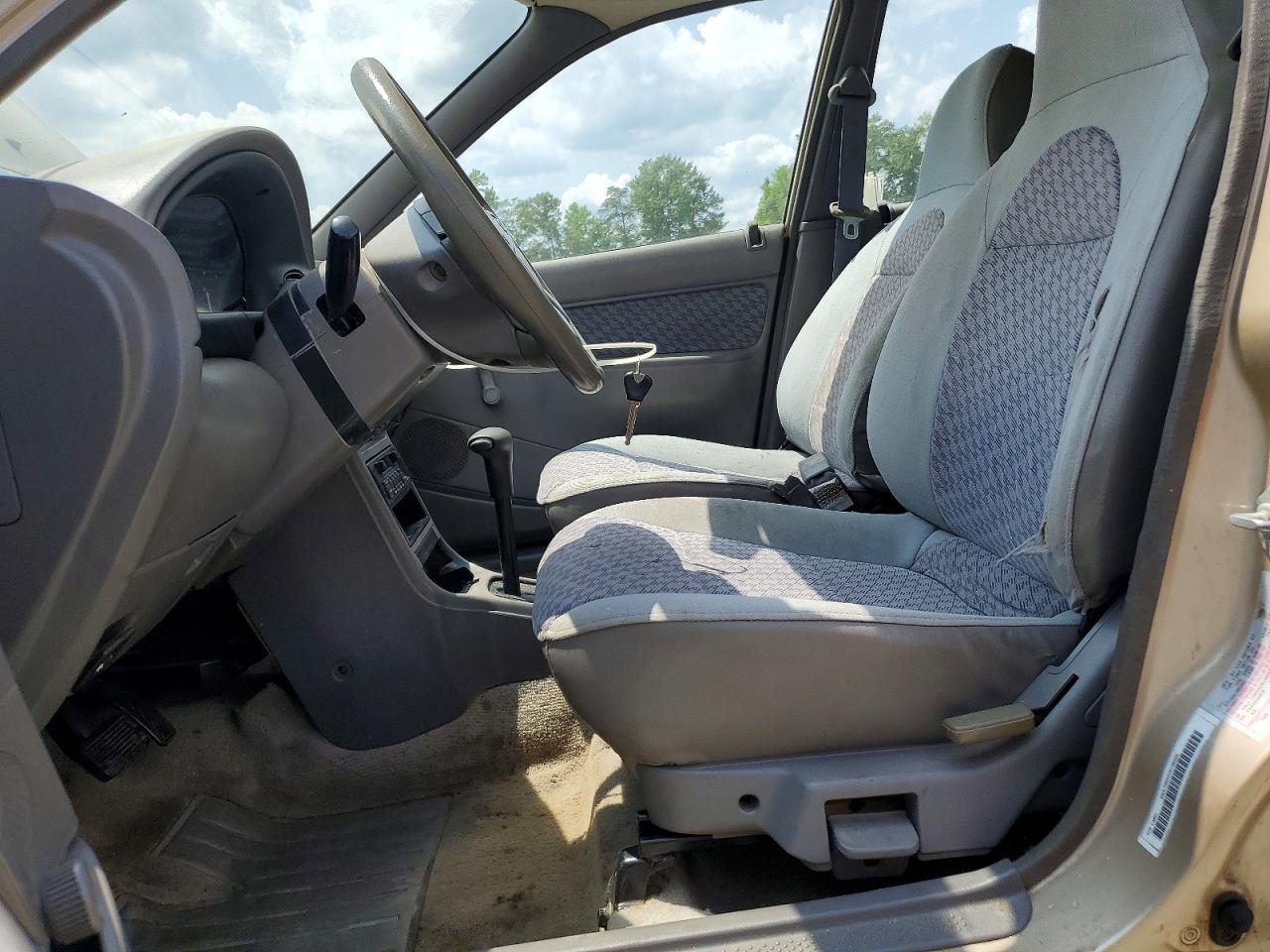 1997 Ford Aspire Серебряный vin: KNJLT06H4V6198990