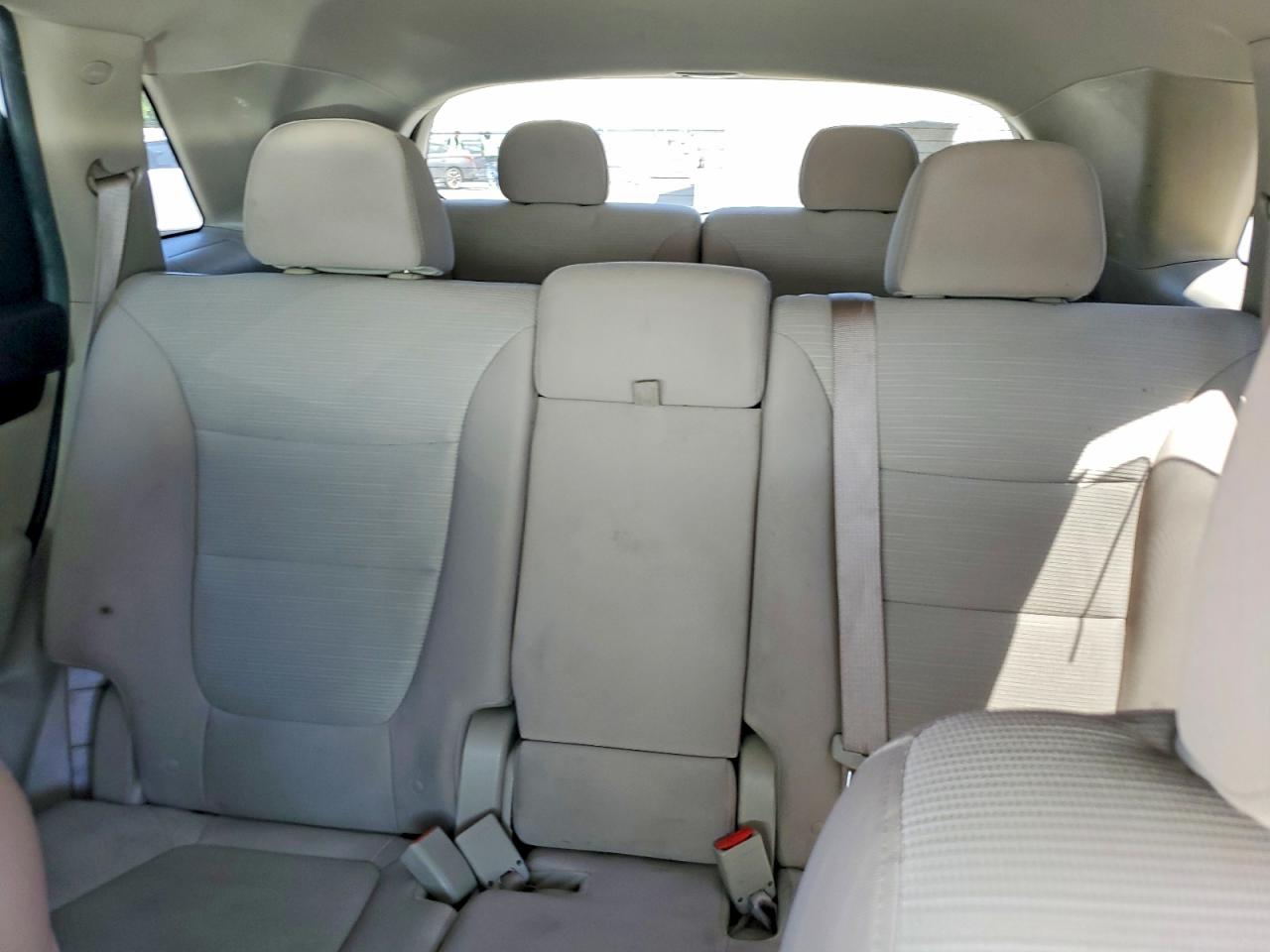2015 Kia Sorento Lx Белый vin: 5XYKT4A62FG562186