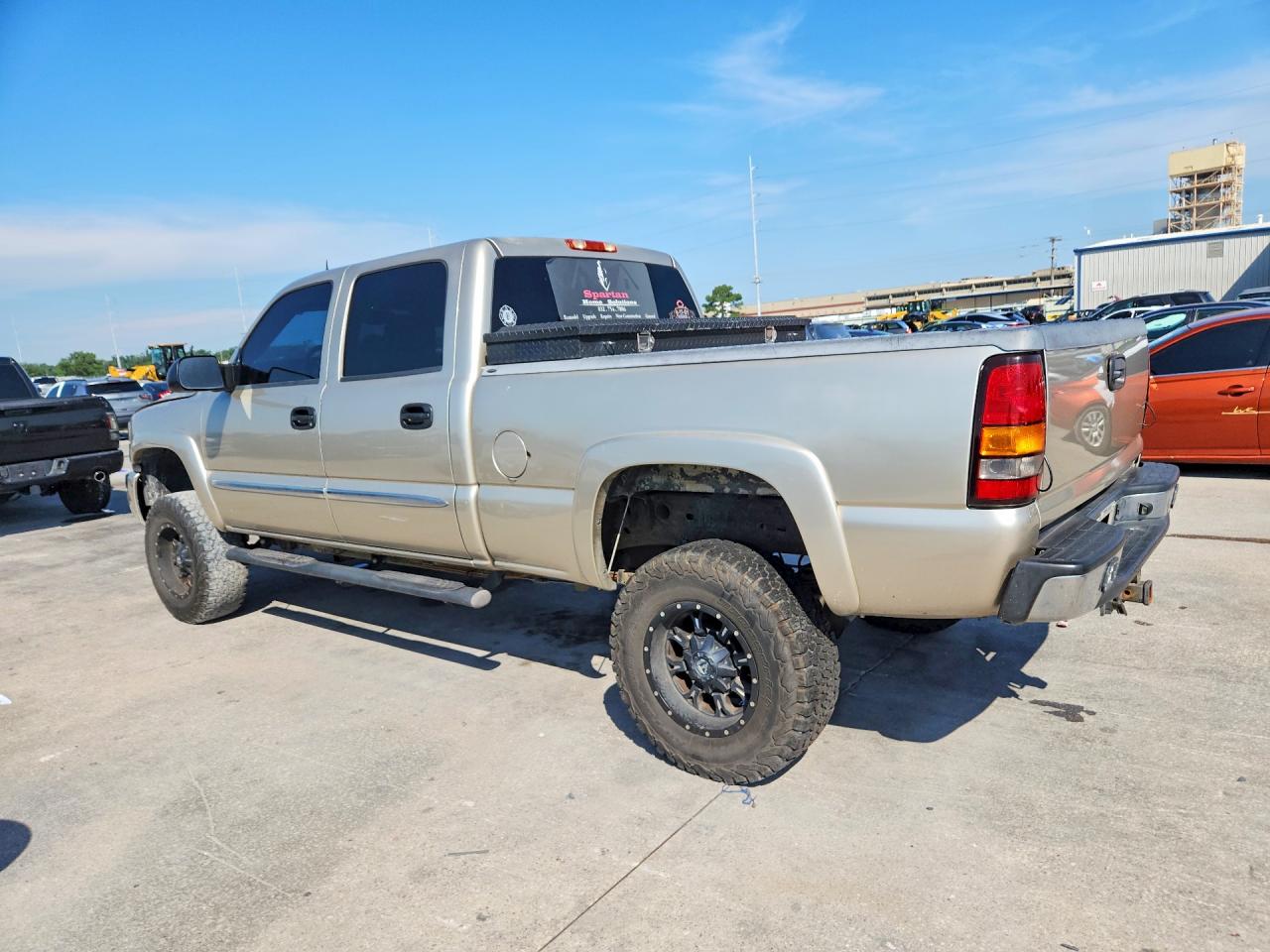 2004 Gmc Sierra C2500 Heavy Duty Tan vin: 1GTHC23U94F236265