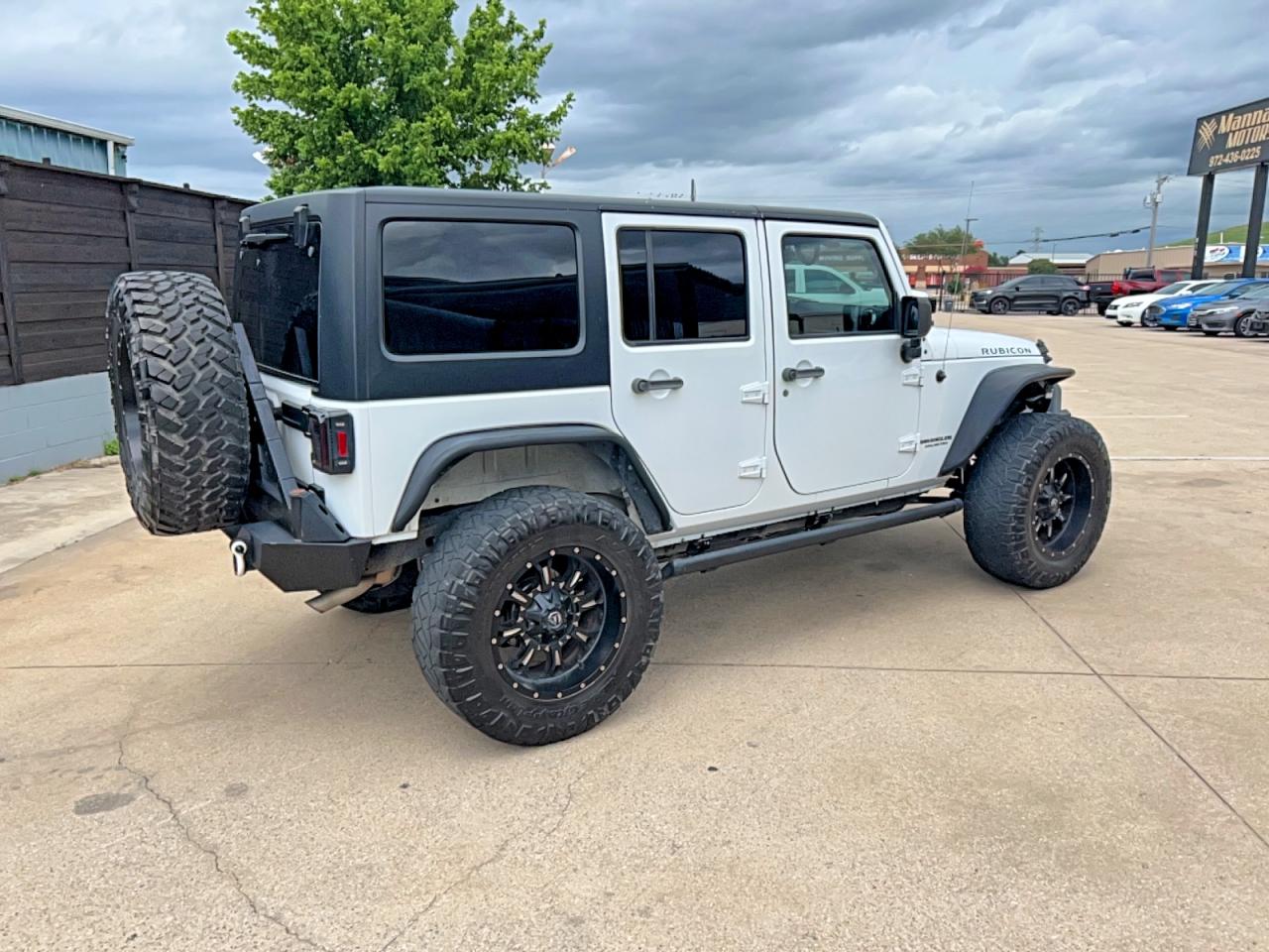 2015 Jeep Wrangler Unlimited Rubicon White vin: 1C4BJWFG3FL530855