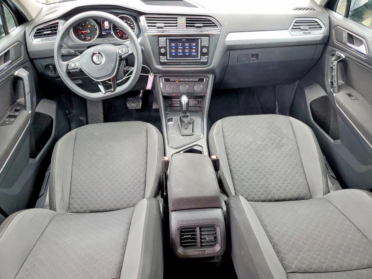 2020 Volkswagen Tiguan S Черный vin: 3VV1B7AX1LM013636