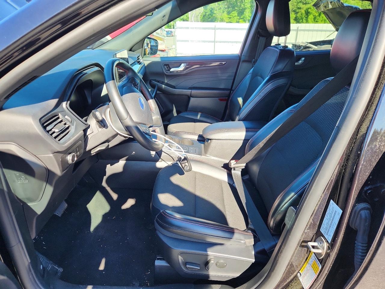 2025 Ford Escape St Line Черный vin: 1FMCU0MN8SUA10001