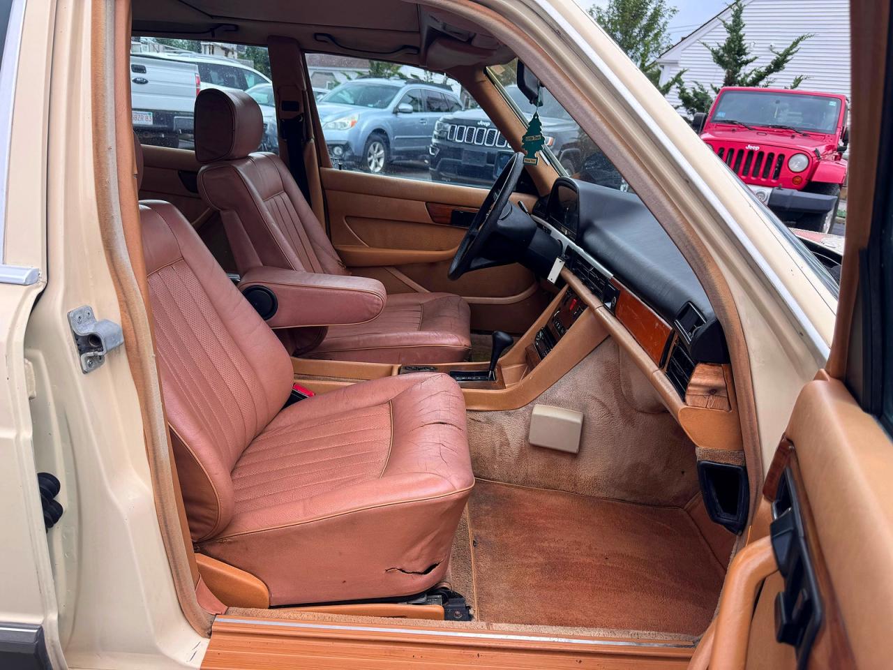 1982 Mercedes-benz 300 Sd Yellow vin: WDBCB20A3CB024764