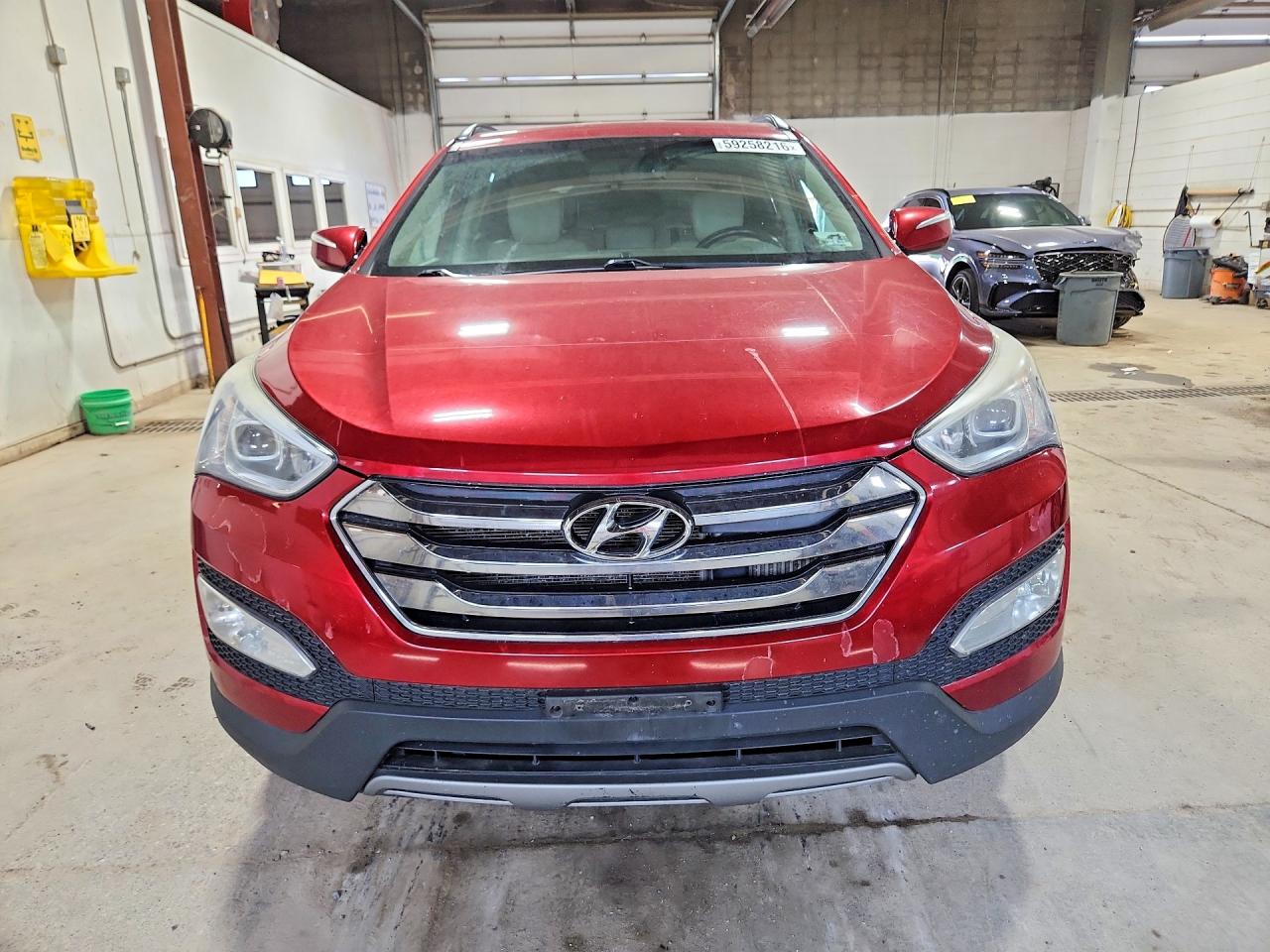 2013 Hyundai Santa Fe Sport 2.0t Silver vin: 5XYZUDLA8DG005261