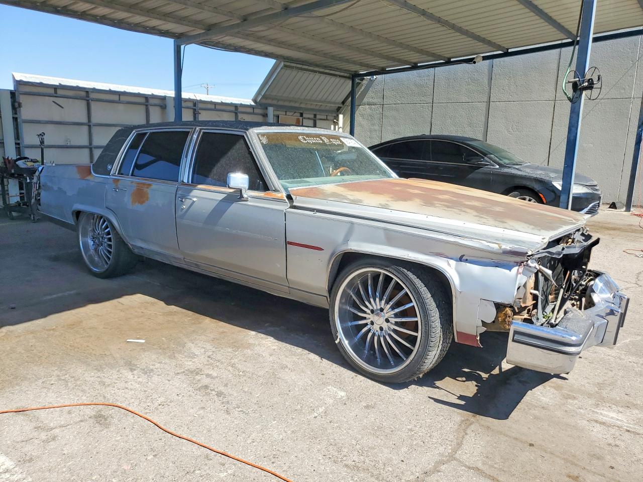 1989 Cadillac Brougham Gray vin: 1G6DW51Y7KR707034