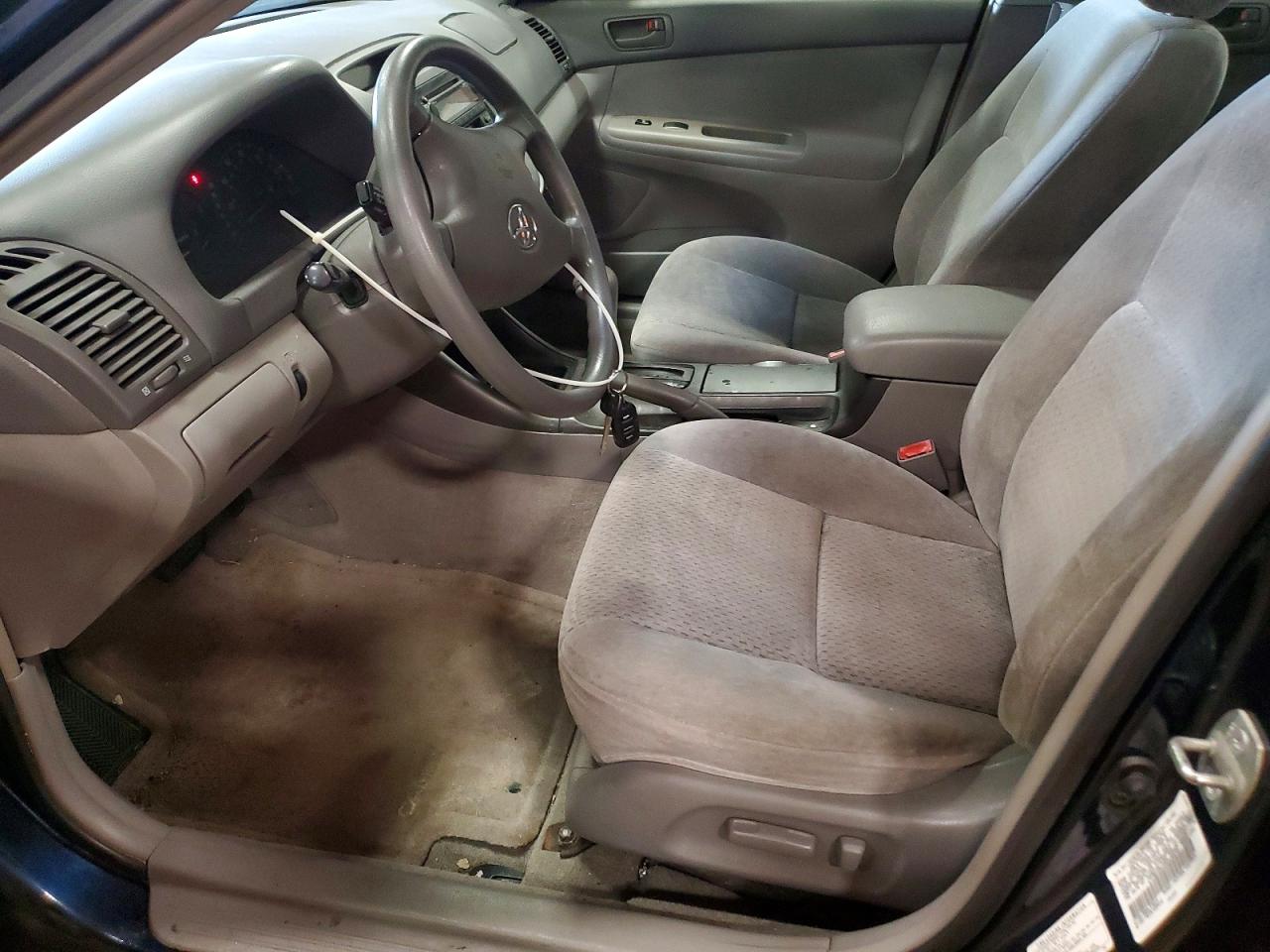 2003 Toyota Camry Le Blue vin: 4T1BE32K63U228572