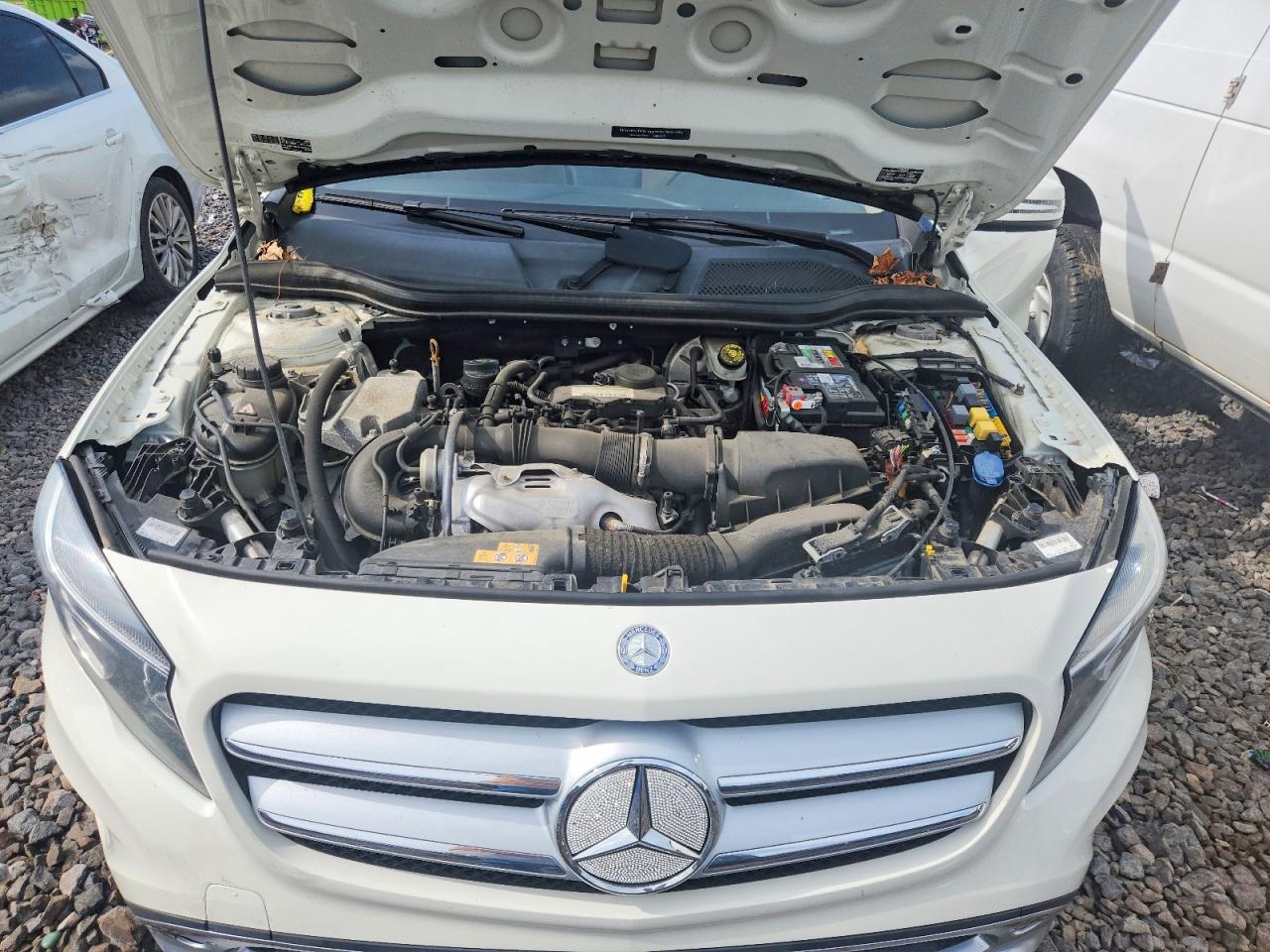2015 Mercedes-benz Gla 250 Белый vin: WDCTG4EB4FJ169977
