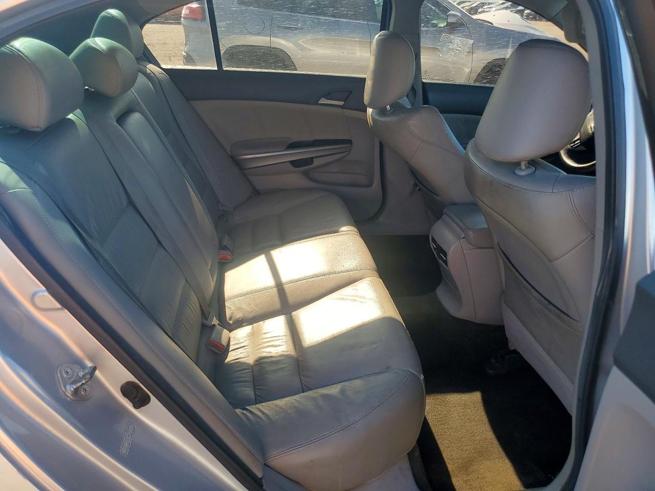 2010 Honda Accord Exl Silver vin: 1HGCP3F86AA005031