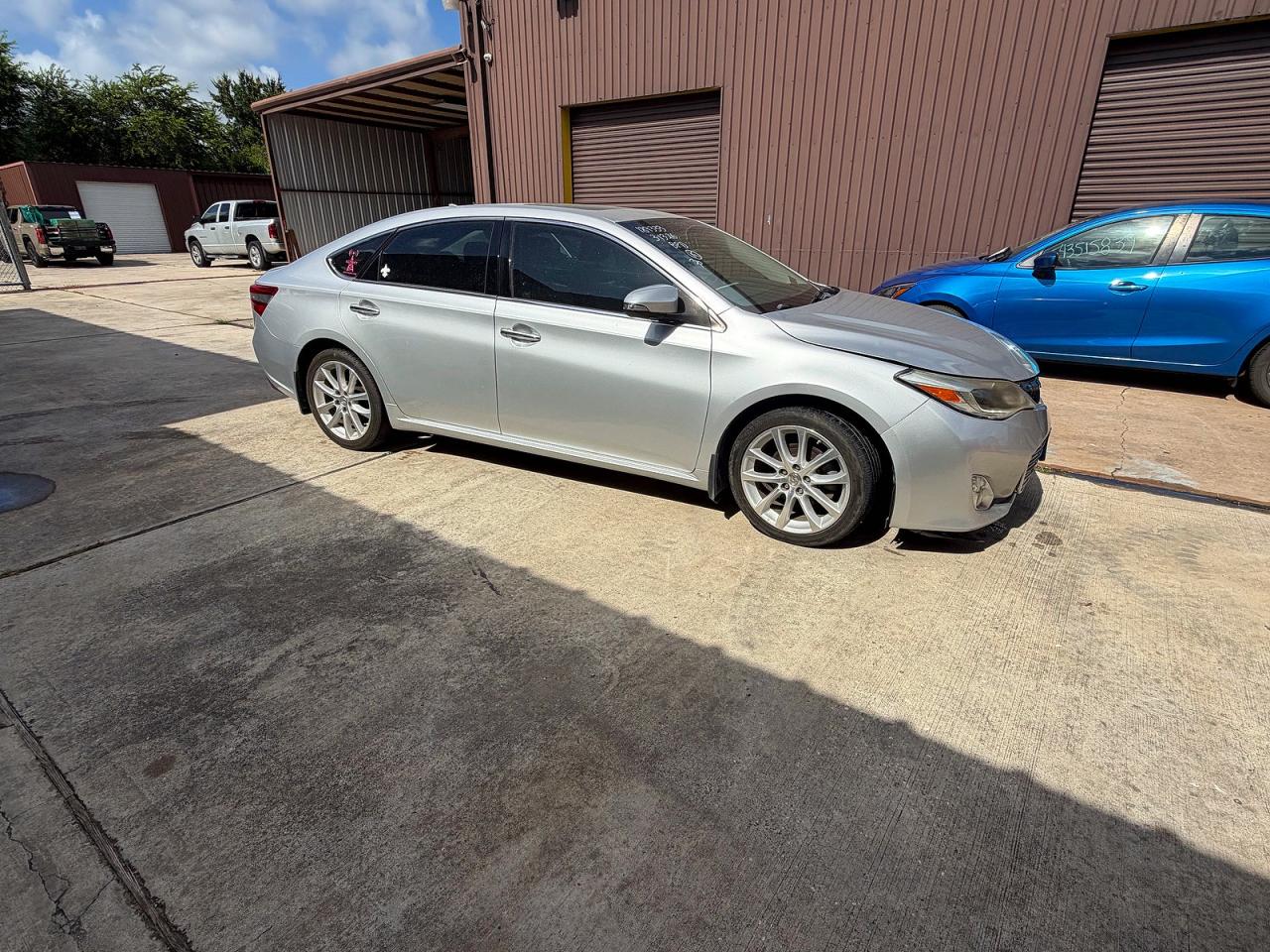 4T1BK1EBXEU123533