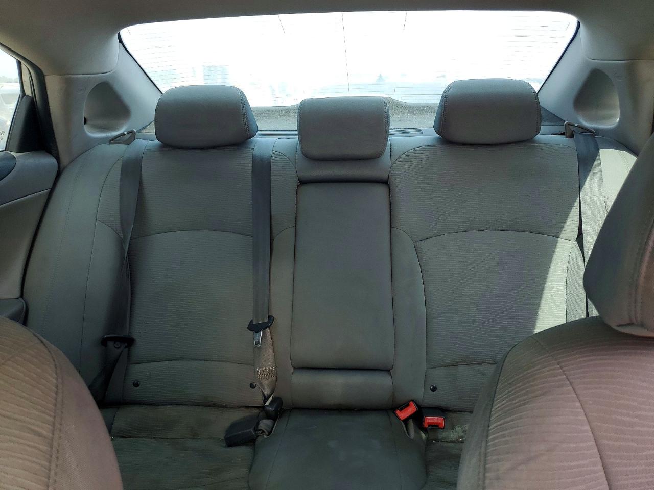 2011 Hyundai Sonata Hybrid Silver vin: KMHEC4A40BA018836