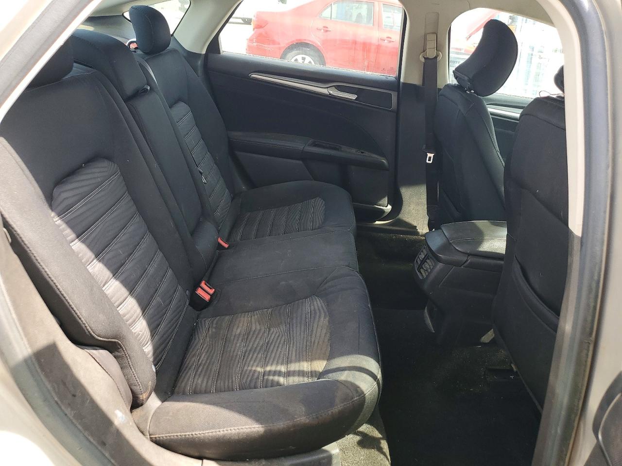 2016 Ford Fusion Se Gold vin: 3FA6P0H72GR180475