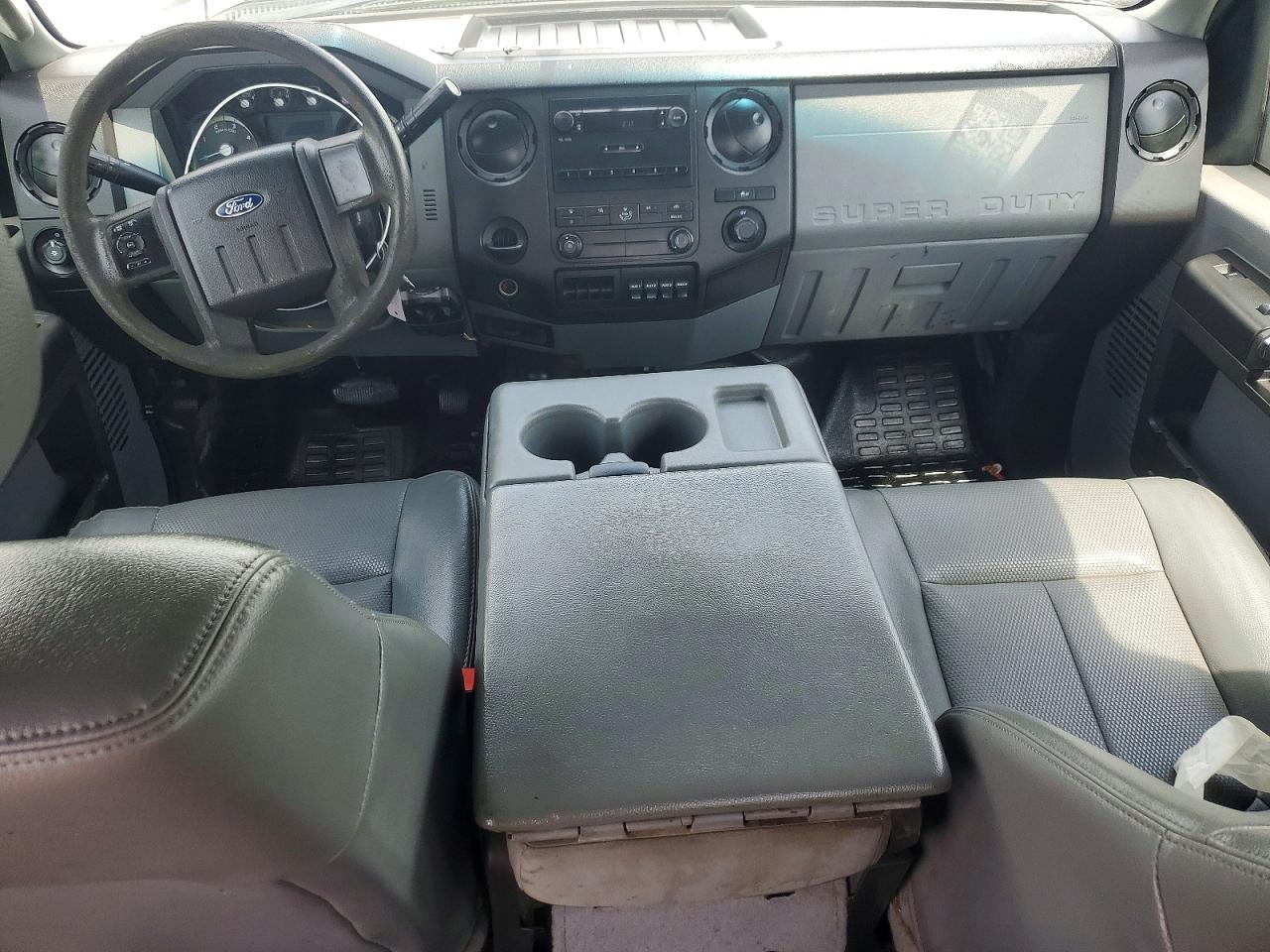 2014 Ford F250 Super Duty White vin: 1FD7W2BTXEEB19664