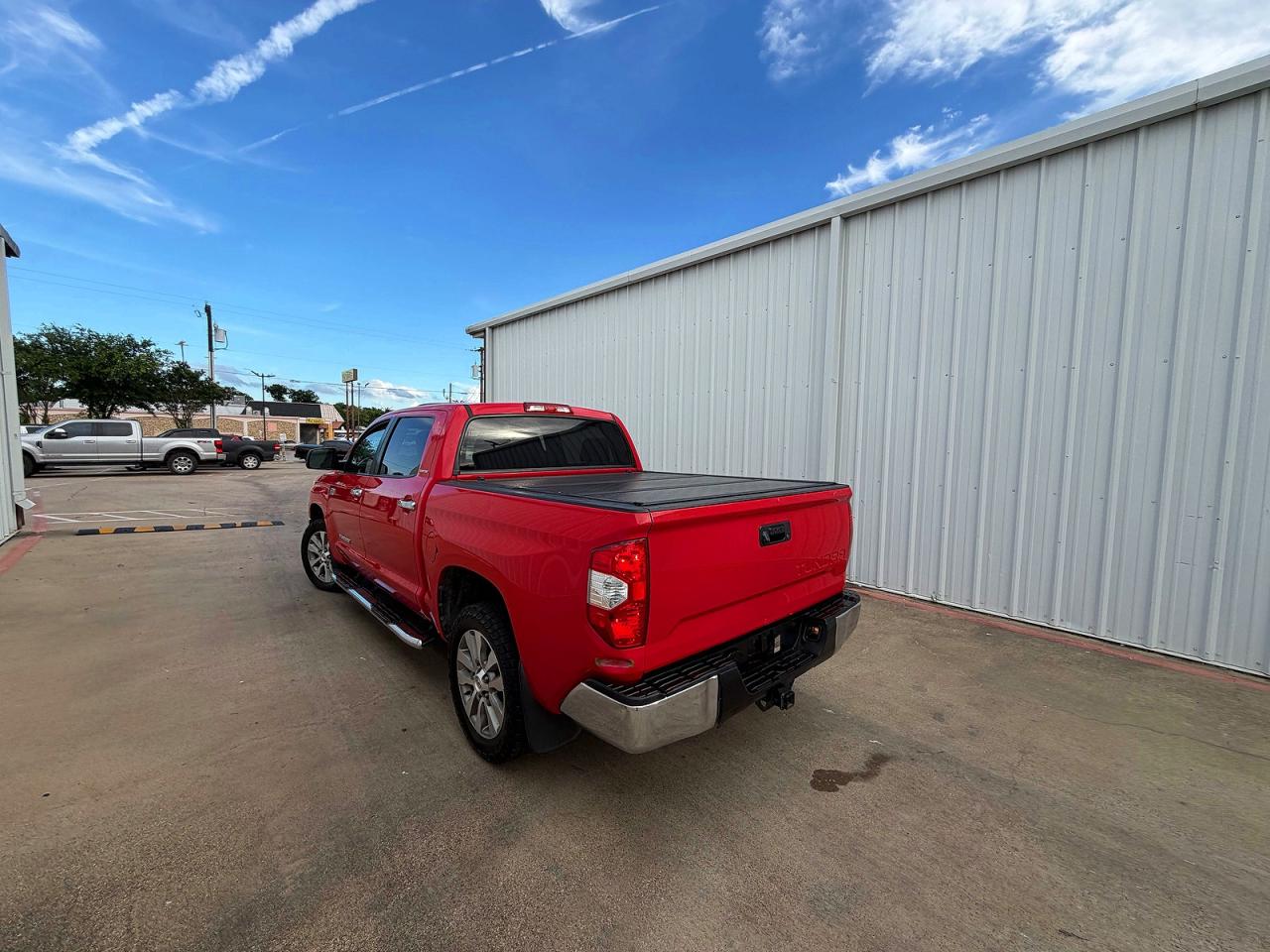 2015 Toyota Tundra Crewmax Limited Red vin: 5TFHW5F14FX468750