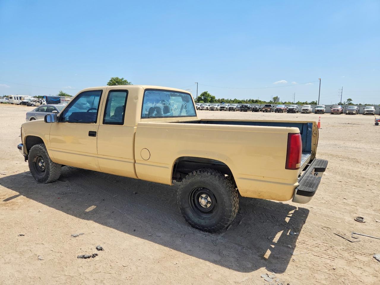 1992 Chevrolet Gmt-400 C1500 Tan vin: 2GCEC19K5N1229955