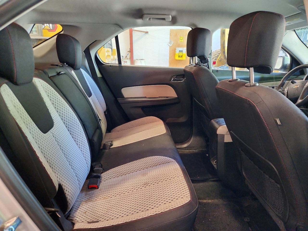2015 Chevrolet Equinox Ls Silver vin: 2GNFLEEK7F6320352