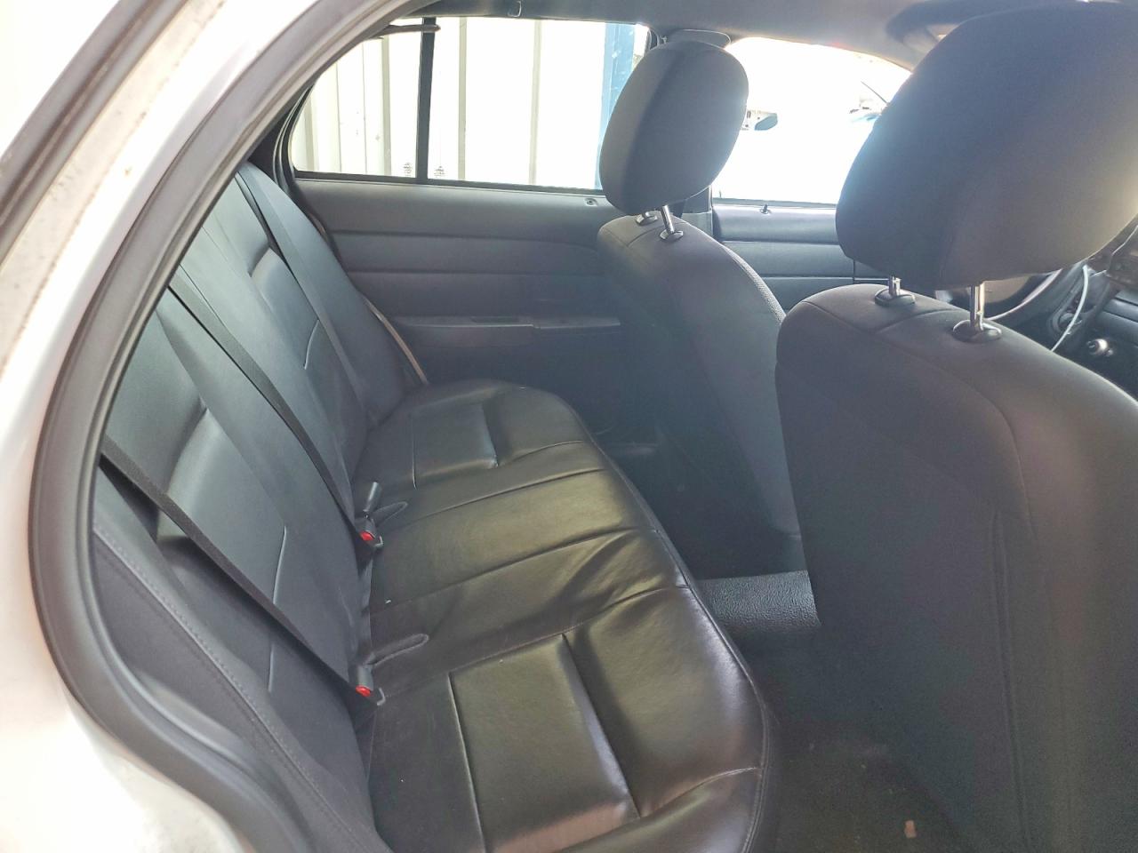 2011 Ford Crown Victoria Police Interceptor White vin: 2FABP7BV4BX166621