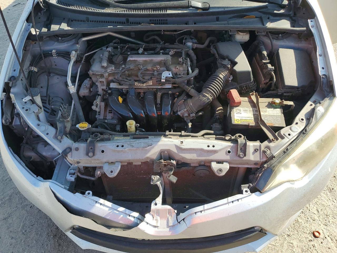 2014 Toyota Corolla Le Silver vin: 2T1BURHE1EC000572