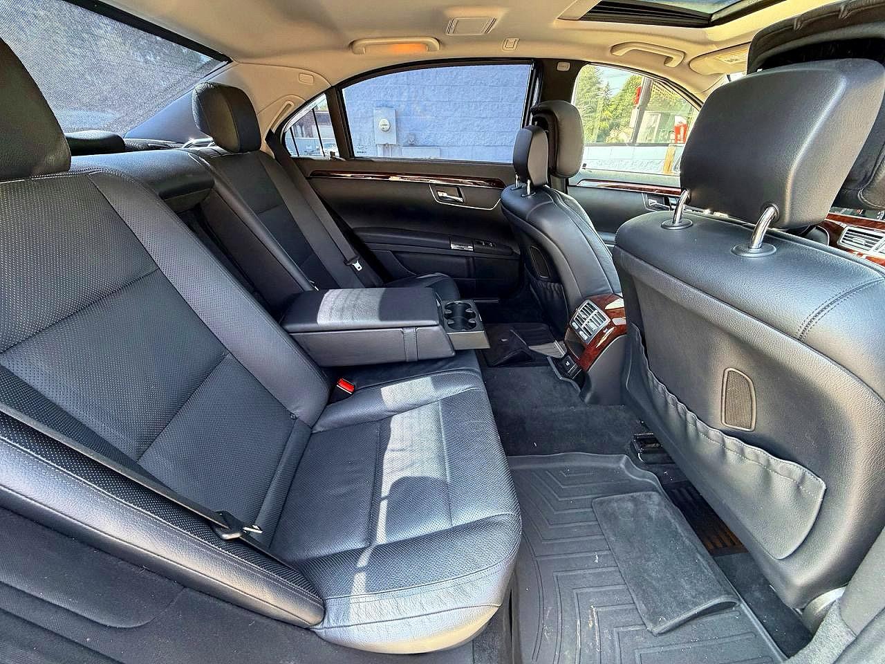 2012 Mercedes-benz S 550 4matic Black vin: WDDNG9EB5CA490925